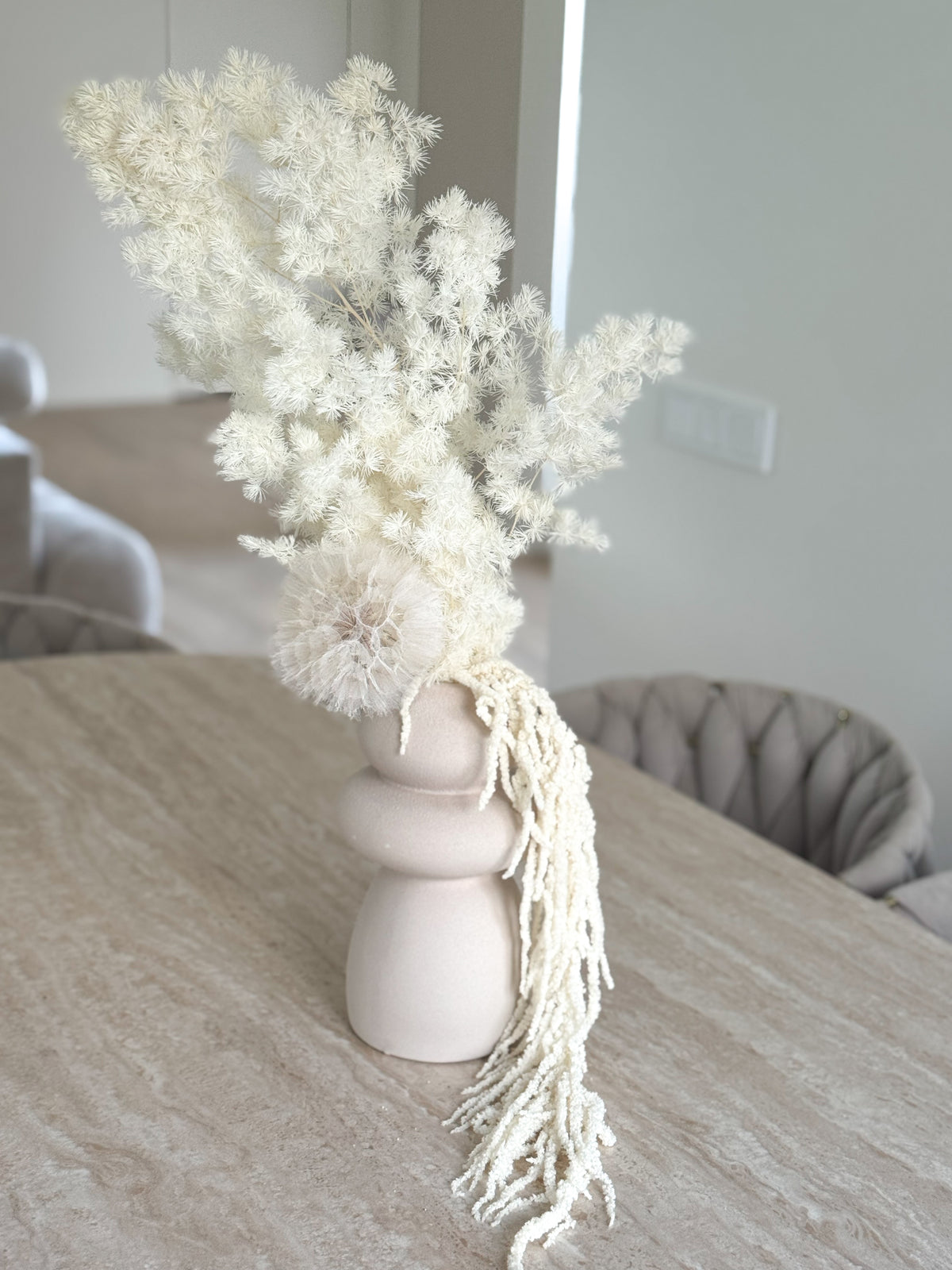 Puokštė Ivory Cloud