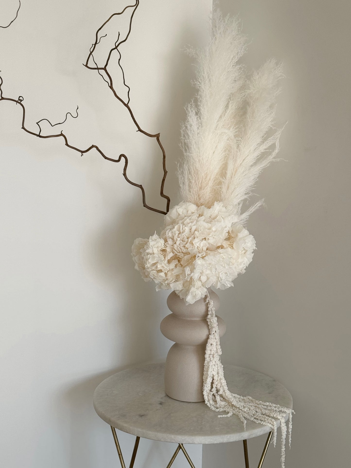 Puokštė Kreminė Elegancija