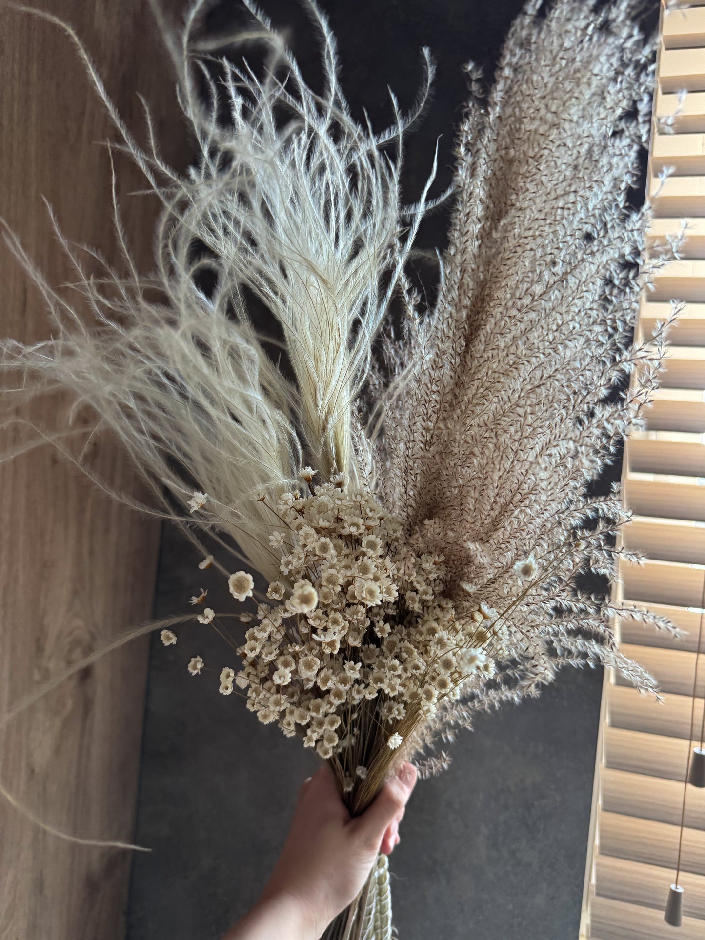 Puokštė Balta Pieva