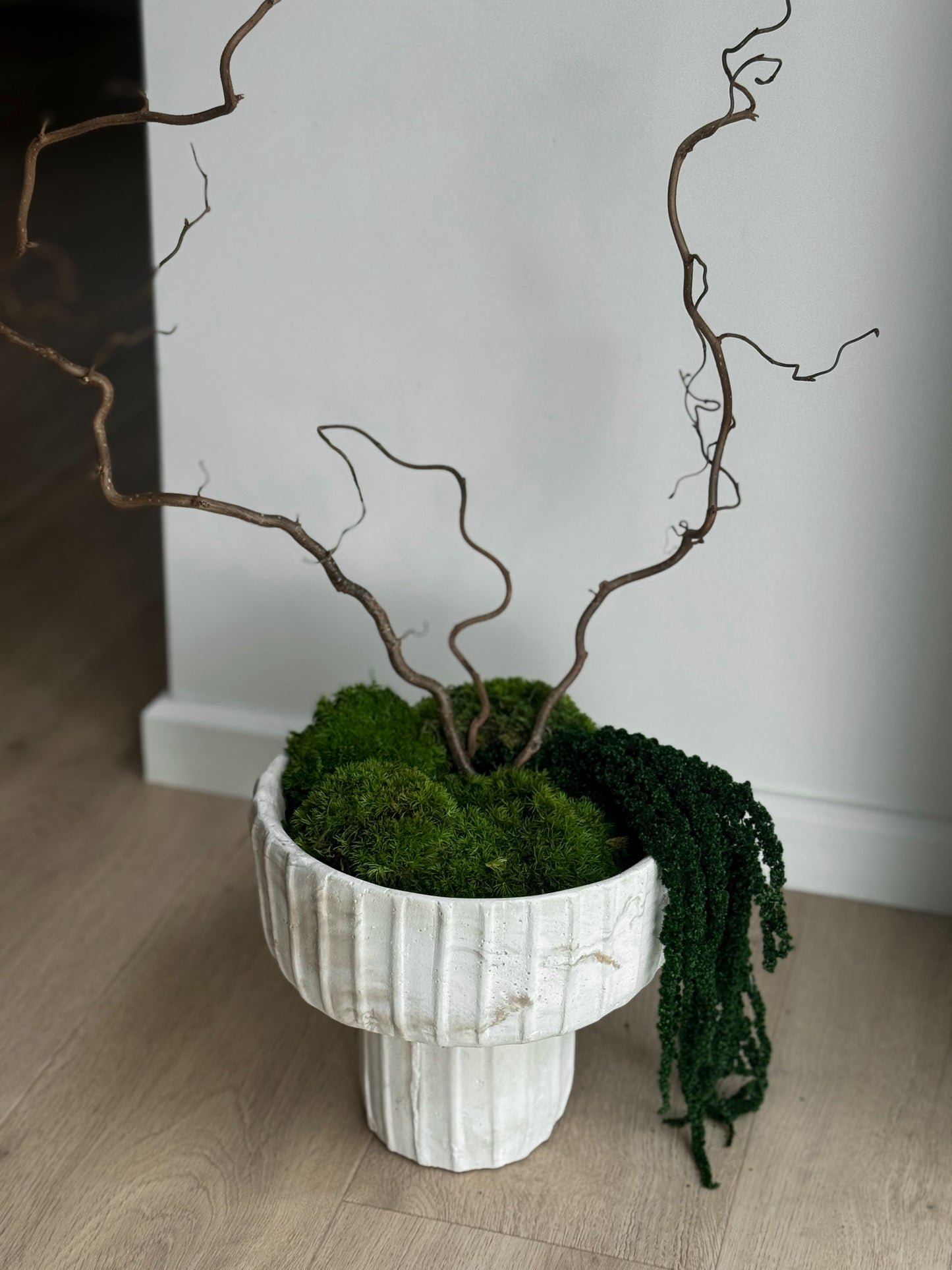 Ikebana Kompozicija Kartu Su Vaza